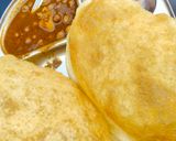 पंजाबी छोले भटूरे (Punjabi Chole Bhature in Hindi) रेसिपी चरण 10 फोटो