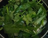 Foto langkah ke 3 dari resep Tumis Kangkung Telur Puyuh.