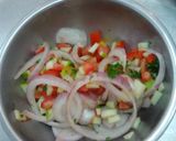รูปขั้นตอนการทำที่ 3 ของ Grill Salmon with Tropical Salsa