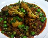 A picture of step 17 of Aloo Gobi Matar (Potato, Cauliflower, and Pea Curry).