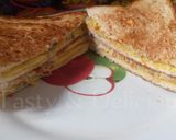 A picture of step 6 of Egg in Bread Toast.