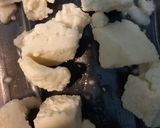 A picture of step 3 of Paneer pakora.