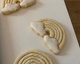 Foto del paso 3 de la receta: Glasa muy fácil para hacer galletas