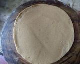 A picture of step 3 of Gram flour pan pizza.