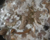 Foto del paso 5 de la receta: Setas con gambas en salsa