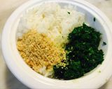 Hình bước làm 2 của món Cơm nắm rau bó xôi