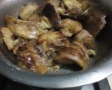 A picture of step 3 of Brinjal chutney.