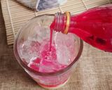 Foto langkah ke 2 dari resep Es Soda Gembira.