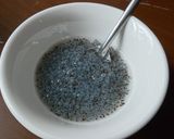 Hình bước làm 2 của món Nước chanh dây hạt é