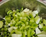 A picture of step 1 of Healthy green pav bhaji.
