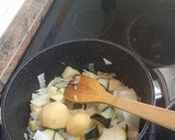 Foto del paso 1 de la receta: Sopa crema de calabacín 🥒