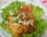 Foto langkah ke 7 dari resep Indomie goreng.