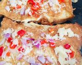 A picture of step 5 of Fried egg cheese bread by chef maryumms cuisine🌸.