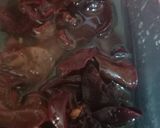 Foto langkah ke 2 dari resep Cah ayam jamur.
