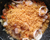 Foto del paso 3 de la receta: Fideuá de mariscos