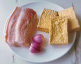 Hình bước làm 1 của món THỊT om chuối đậu (phiên bản nhà tôi)