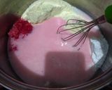 Foto langkah ke 2 dari resep Puding Stroberi Vla.
