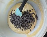 Foto del paso 2 de la receta: Budín sin tacc de yogur con chips de chocolate