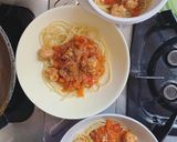รูปขั้นตอนการทำที่ 4 ของ สปาเก็ตตี้หมูก้อนซอสมะเขือเทศ