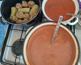 1990. Paradicsomos húsgombóc és paradicsomos tejfölös paprika és gombóc 😋 recept fázis 5 fotója
