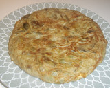 Foto del paso 11 de la receta: Tortilla de calabacín y alcachofas