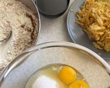 عکس مرحله 1 از دستور کیک سیب دارچین