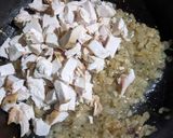 Foto del paso 1 de la receta: 🧀 Crepes rellenos de pollo y queso 🍗