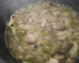 Foto del paso 4 de la receta: Crema de puerro y champiñones con Gorgonzola