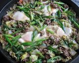 A picture of step 4 of Sukiyaki Don.