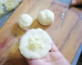 Foto del paso 2 de la receta: Tortitas de papa rellenas de queso