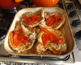 Foto del paso 5 de la receta: Chuletas de cerdo con pimiento rojo