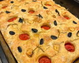Foto del paso 13 de la receta: Focaccia de Tomates y Ajos confitados con Romero y Sal en escamas