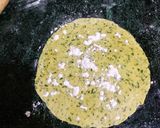 A picture of step 5 of Methi Parathas.