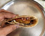 टोर्टिला रैप्स विद हेल्दी ट्विस्ट (tortilla wrap with healthy twist recipe in Hindi) रेसिपी चरण 3 फोटो