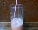 Foto del paso 7 de la receta: Licuado de frutillas, cardamomo miel y mandarina