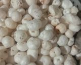 मखाना ड्राई फ्रूट्स लड्डू (Makhana dry fruits laddu recipe in Hindi) रेसिपी चरण 1 फोटो