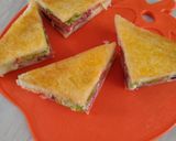 Foto langkah ke 5 dari resep Simple Sandwich.