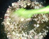 A picture of step 3 of 2 easy diy pizza sauce.