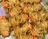 Foto langkah ke 5 dari resep Sosis Gulung Mie.