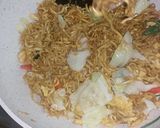 Foto langkah ke 7 dari resep 194. Mie Goreng Jawa.