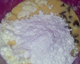 A picture of step 2 of Banana Oreo smoothie.