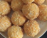 Foto langkah ke 3 dari resep Bola-bola Kentang Isi Mozarella (Potato Mozarella Cheese Ball).