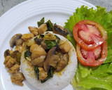 Foto langkah ke 9 dari resep Ayam Cah Jamur a la Bakmi GM.