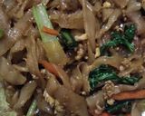 Foto langkah ke 6 dari resep Kwetiau Goreng.