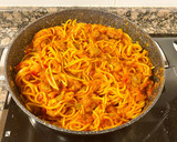 Foto del paso 3 de la receta: Spaghetti con pisto y salchichas tipo criollo