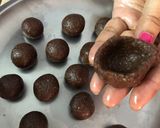 A picture of step 4 of Chia kheer with chocolate Dia.