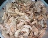A picture of step 1 of Shrimp Curry.