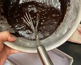 Foto langkah ke 5 dari resep Brownies Shiny Crust.