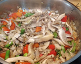 Foto del paso 1 de la receta: Arroz con setas y espárragos trigueros