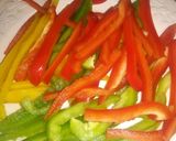 Foto del paso 1 de la receta: Tacos de pollo y ajíes de tres colores